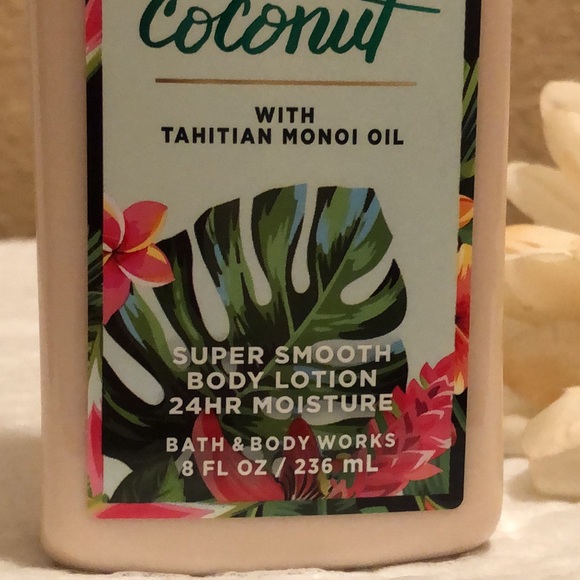 NWT Bath & Body Works Waikiki Beach Coconut with Tahitian Monoi Oil Lotion - Picture 4 of 6